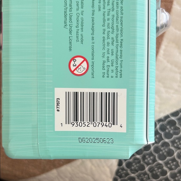 Zuru Mini Brands Mini Fridge Playset - Blue - Picture 7 of 7